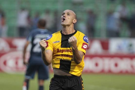 Ramiro Rocca igualó al “Piojo” Hernández y Everaldo Ferreira en la tabla de goleadores extranjeros del Real España