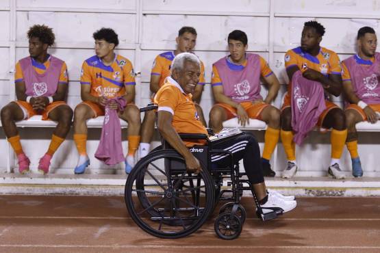 ‘Primitivo’ Maradiaga será presentado como nuevo director técnico de la UPN: ¿Qué pasará con Héctor Castellón?