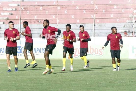 Héctor Vargas se estrena con Real España venciendo al Olimpia en vibrante clásico en La Ceiba