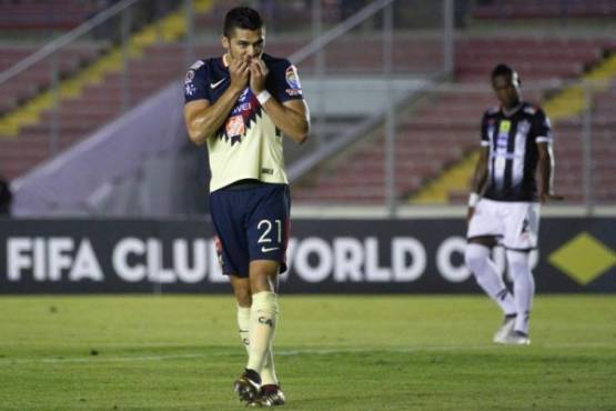 Henry Martin of Mexican team America celebrates after scoring against Panama's Tauro during the second leg match of the Concacaf Champions League quarterfinals at the Rommel Fernandez stadium in Panama City on March 14, 2018. / AFP PHOTO / STR