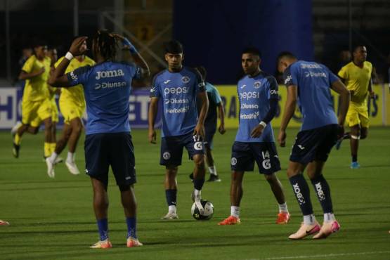 Motagua derrota al Real España con golazo del Zapatilla Mejía, pero deja abierta la serie de semifinales