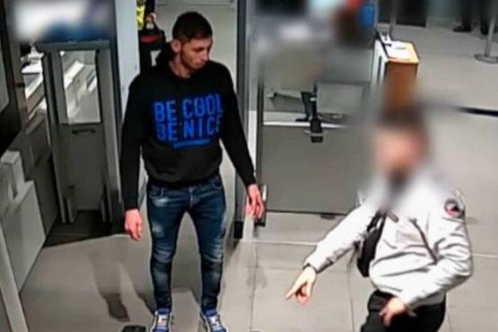 Apareció la última imagen de Emiliano Sala con vida. Asimismo, se reveló un audio del piloto.