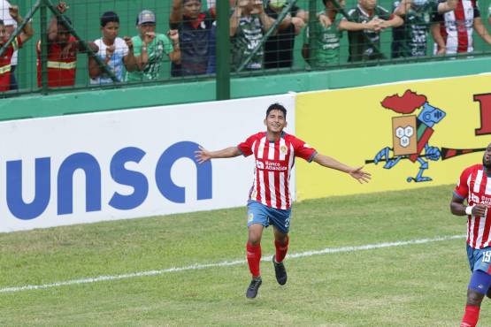 José Mario Pinto es uno de los mejores jugadores del Olimpia. En Copa Oro anotó un gol.