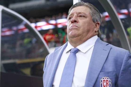 Miguel Herrera aseguró que tiene que resolver el problema defensivo ante Honduras.