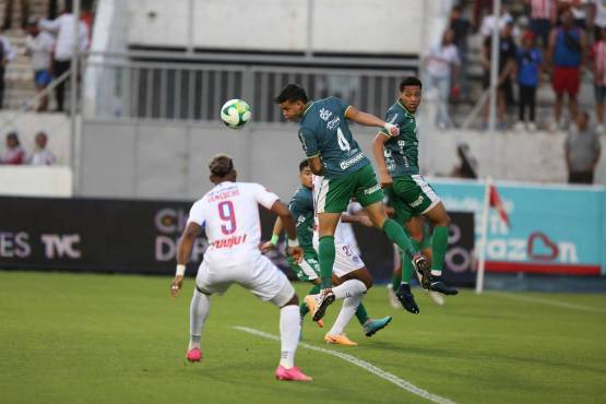 RÉCORD: ¡Olimpia establece una nueva marca de puntos en Liga Nacional de Honduras con humillante derrota contra Marathón!