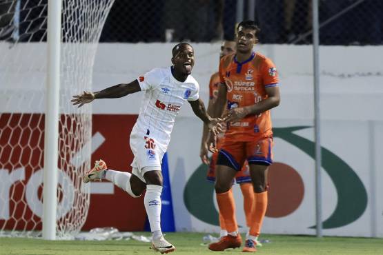 ¡Olimpia venció a UPNFM y vuelve al triunfo 48 días después en la Liga Nacional de Honduras!