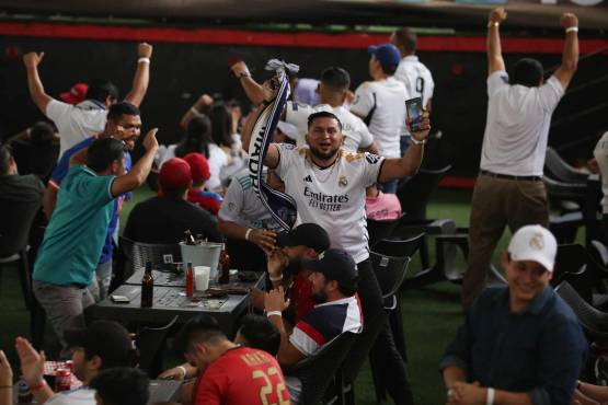 Aficionados hondureños del Real Madrid celebraron a lo grande el título en el estadio Virtual de Casa Campo