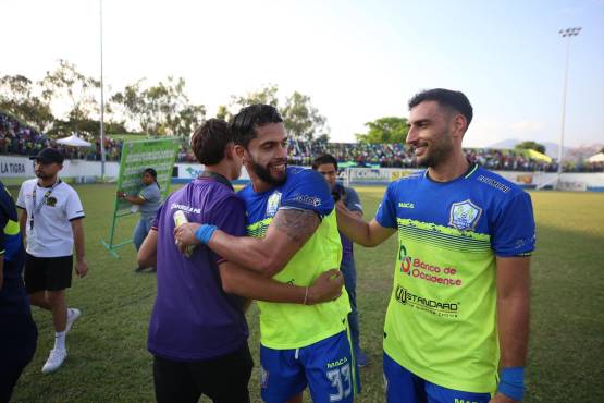 Olancho FC enterró el invicto de 45 partidos del Olimpia con un cabezazo mortal de Nelson Muñoz