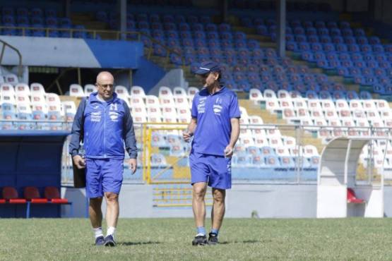 SelecciÃ³n de fÃºtbol sub-20 de Honduras 2020 , - El entrenador hondureÃ±o Reynaldo Tilguath, se encuentra motivado con el talento que se han encontrado en la SelecciÃ³n Nacional Sub-20, la cual buscarÃ¡ clasificar al Mundial de Indonesia 2021.Tilguath lidera el cuerpo tÃ©cnico del equipo juvenil a donde tiene como asistente a Luis OrdoÃ±ez y como coordinador deportivo a Daniel Uberti.- El entrenador Reynaldo Tilguath, se estrenÃ³ hoy como nuevo entrenador de la SelecciÃ³n Nacional Sub-20, la cual se concentrÃ³ en la ciudad de San Pedro Sula a donde permanecerÃ¡ trabajando hasta el jueves 16 para cumplir con el tercer microciclo.Durante cuatro dÃ­as los 27 jugadores convocados estarÃ¡n entrenando en el Estadio OlÃ­mpico Metropolitano de la capital industrial, para su acondicionamiento fÃ­sico por un lado bajo las Ã³rdenes de Ariel Bustamante y luego en el papel tÃ©cnico-tÃ¡ctico con Tilguath, quien recientemente fue nombrado para este cargo.
