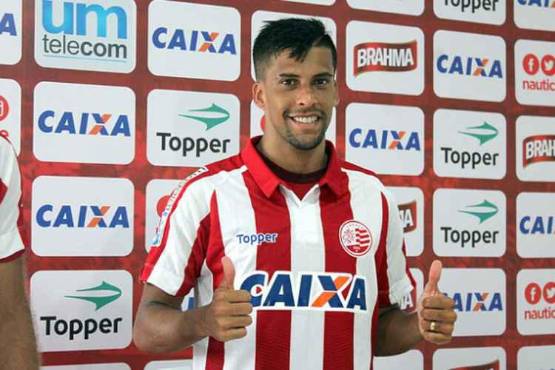 Gabriel Araújo llega al Olimpia para pelearle el puesto a Carlos Sánchez.