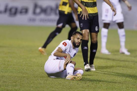 <b>45’: FINAL DEL PRIMER TIEMPO: REAL ESPAÑA 0-0 OLIMPIA. FOTOS: Neptalí Romero | Héctor Edú.</b>