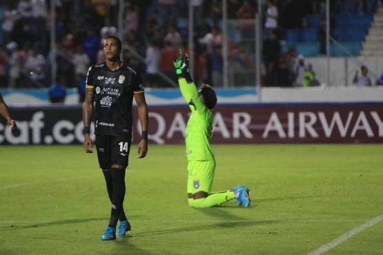 Gilberto Hernández, el futbolista panameño que perdió la vida en un tiroteo y que enfrentó al Olimpia en el Nacional.