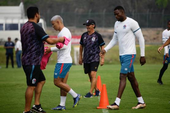 Olimpia y Pedro Troglio fueron líderes del torneo Clausura 2023 y buscan el pase a la final. Foto: Emilio Flores.