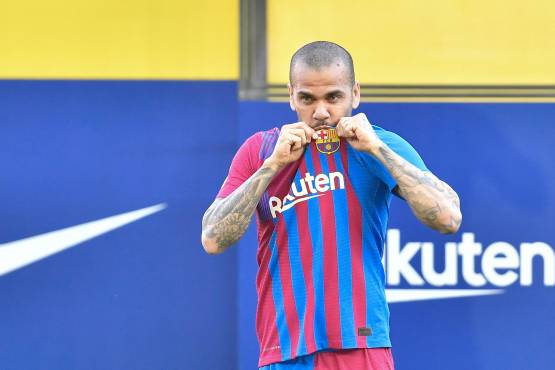 Sale a la luz el equipo que rechazó Dani Alves antes de fichar por el FC Barcelona a sus 38 años