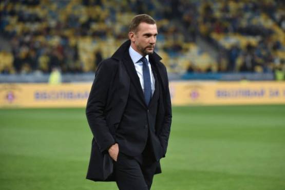 Ukraine's coach Andriy Shevchenko walks on the pitch prior to the Euro 2020 football qualification match between Ukraine and Portugal at the NSK Olimpiyskyi stadium in Kiev on October 14, 2019. (Photo by Genya SAVILOV / AFP)