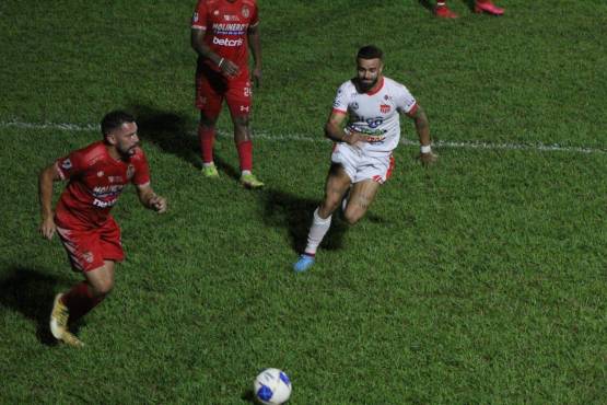 ¡Resisten los aceiteros y sufre Platense! Real Sociedad remonta al Vida y da un gran paso a la salvación en la Liga Nacional