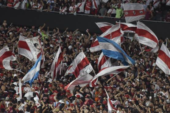 El Monumental ardió en contra de la Selección Mexicana y River Plate derrotó así al equipo del Vasco Aguirre