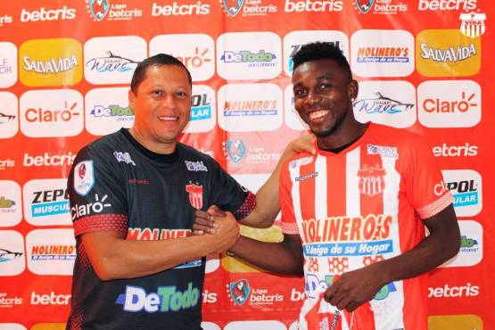 Muma Fernández confiesa que desconocía que no podía jugar en tres equipos en una temporada: “Sólo podré entrenar”