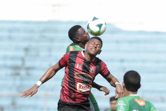 El exfutbolista del Olimpia y Real España, Carlo Costly, podría decirle adiós al campeonato si Lone no le remonta al Inter.
