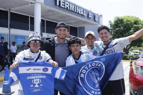El portero Marlon Licona tuvo una actuación excepcional ante el Pachuca. Los aficionados del Motagua se lo agradecen. FOTO: Neptalí Romero