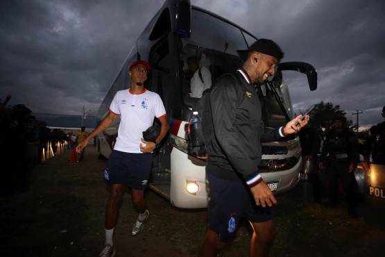 Con gol de José Pinto, Olimpia sacó pétroleo ante Génesis en Comayagua y dio un paso importante en la semifinal