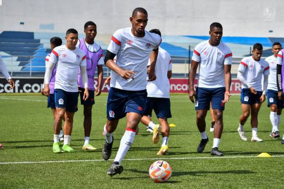 Olimpia reconoció la cancha de Las Delicias ayer por la mañana. FOTO Cortesía