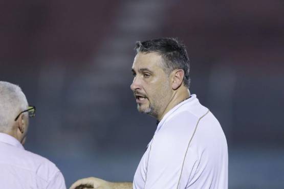 Juan Obelar es el asistente técnico de Manuel Keosseián en Marathón.