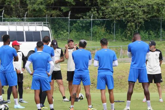 Olimpia trabajó este viernes a primera hora tras el triunfo en Juticalpa ante Olancho FC. Foto: Estalin Irías.