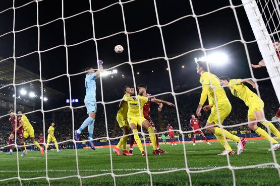 Villarreal hace sufrir al Bayern Munich en la Champions y da la sorpresa al derrotarlo con un solitario gol de Arnaut Danjuma