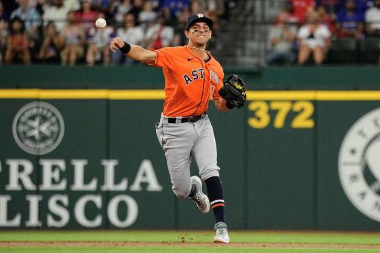 Mauricio Dubón ganó el Guante de Oro a mejor ‘Utility Player’ de la Liga Americana jugando con los Astros.