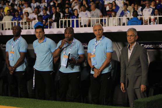 Alexis Mendoza es la mano derecho de Reinaldo Rueda en Honduras.