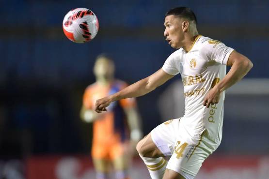 Kevin López se convirtió en titular en los Cremas tras su llegada a principios de año.