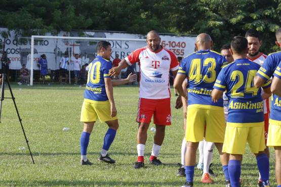 “Muma” Bernárdez revela porqué Honduras no exporta jugadores a Europa; los dos clubes históricos que quisieron ficharlo