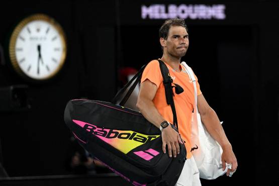 Día negro para Rafa Nadal en el Abierto de Australia: ¡Eliminado y lesionado en la primera ronda!