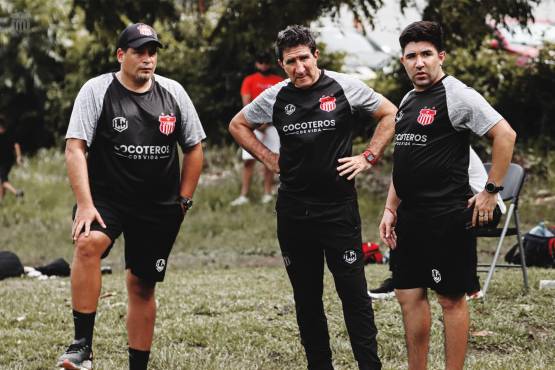 Héctor Vargas anuncia nuevo fichaje en el Vida, su dardo a los representantes y revela qué le dijeron de Argentina sobre la Sub 20
