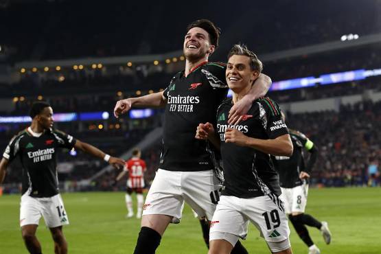 Arsenal no tuvo piedad y humilló al PSV en la Champions. Foto: EFE