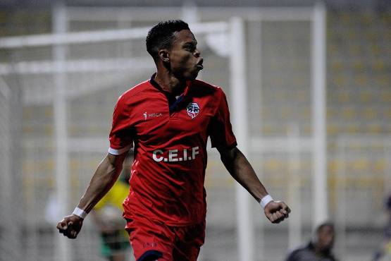 Edis Ibargüen llega al Marathón proveniente del Unión Comercio de la segunda división de Perú.