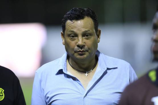 Jeaustin Campos reconoce interés de clubes del extranjero por sus servicios: Vamos a ver qué decisión tomamos