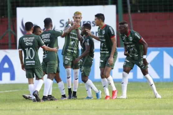 MarathÃ³n vs Real de Minas jornada 13 del Torneo Clausura 2021- San Pedro Sula, Honduras En un vibrante partido, el Club Deportivo MarathÃ³n se acordÃ³ de ganar y pudo vencer 3-2 al Real de Minas en duelo que abriÃ³ la jornada 13 del Torneo Clausura 2021- MarathÃ³n resurge con hat-trick de Solani y hunde al Real de Minas