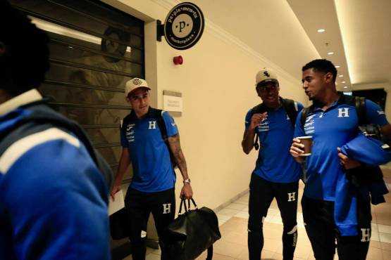 Será importante tener los pies en la tierra y ser equilibrados emocionalmente, advierte Rueda previo a los juegos ante Costa Rica y Haití