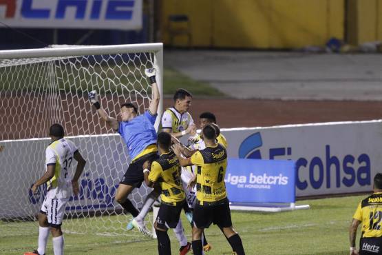 Real España con mucho sufrimiento tumba al Génesis y asegura su puesto en la liguilla del Clausura 2024