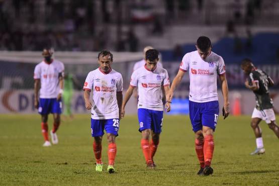 Pablo Lavallén: “Antes que me contactara Olimpia, me llamó otro club grande de Honduras, pero su DT terminó quedándose”