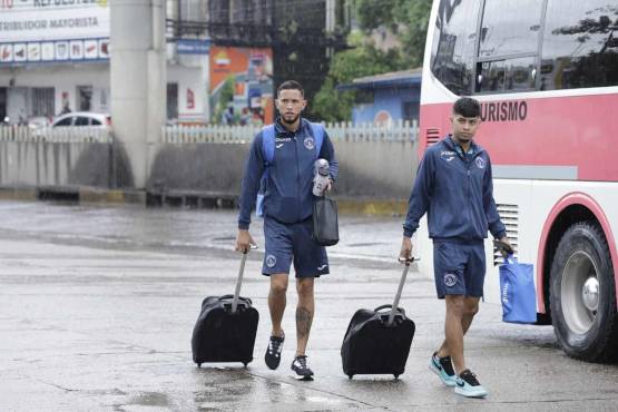 Óscar Padilla Discua y Clever Portillo, fichajes del Motagua para esta temporada. FOTO: Estalín Irías
