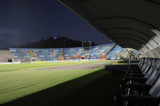 El estadio Nacional, listo para el partido entre águilas y potros.