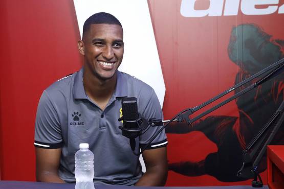 Aparicio Jacobs visitó la redacción de DIEZ en San Pedro Sula. FOTO: Neptalí Romero.