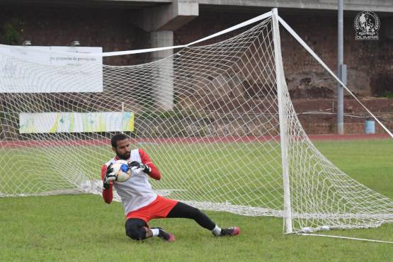 El portero del Olimpia, Edrick Menjívar, está peleando con “Buba” para el premio al mejor portero del año en Honduras.