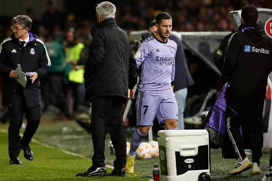 Carlo Ancelotti no confía en el belga.