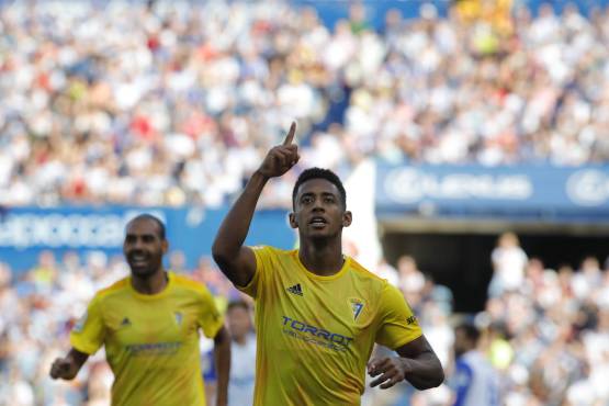 Diego Vázquez confirma los futbolistas legionarios bloqueados para los amistosos ante Argentina y Guatemala