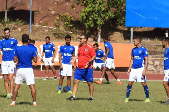 Entrenamiento Club Olimpia