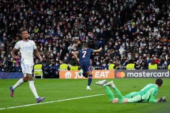 El festejo de Mbappé en el Santiago Bernabéu tras marcar el 1-0 ante el Real Madrid.